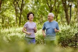 大谷翔平在 2024 年被多名社会学家探讨其“二刀流”精神对当代职场的影响